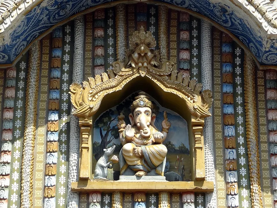 ganesh की मूर्ति